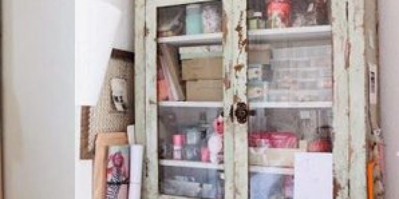 vintage-cabinet-feat